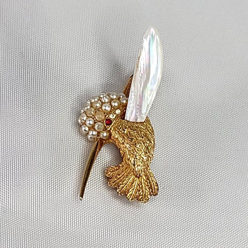 Marcel Boucher Vintage Mother Of Pear Wing Hummingbird Brooch Pearl Detail 1950s